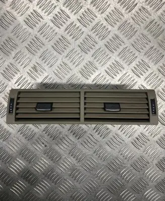 Audi A4 S4 B7 8E 8H Dash center air vent grill 8E0820951H