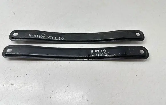 KIA Optima Muffler mount bracket/holder 