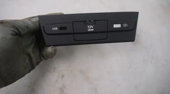 Hyundai i20 (BC3 BI3) Other switches/knobs/shifts BC3RH1