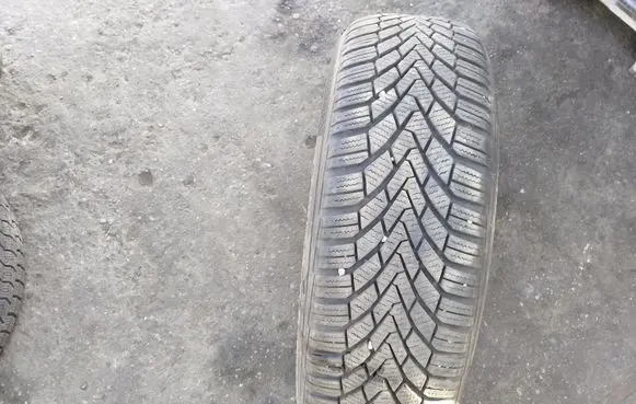 Volkswagen Golf III R15 winter tire 18565R15