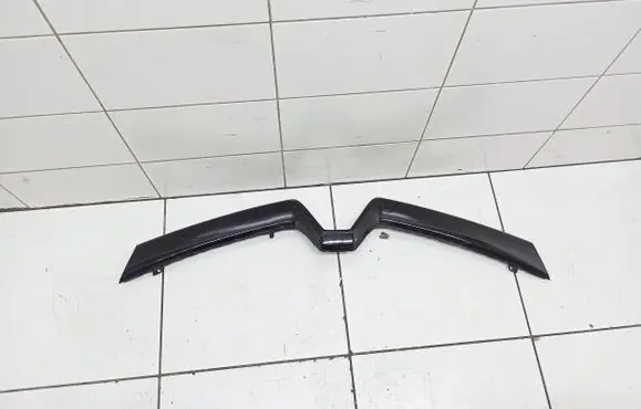 Renault Captur Front bumper upper radiator grill 623820592R