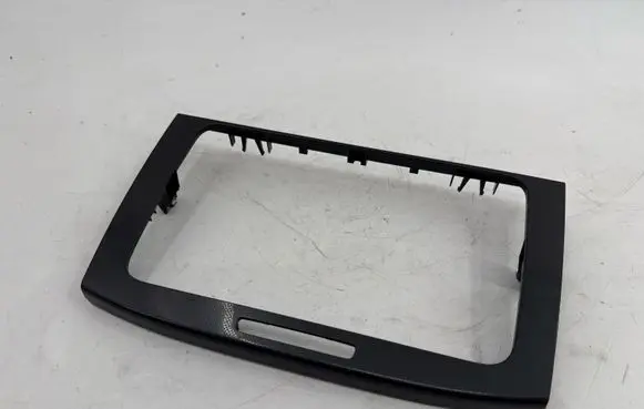 Volkswagen PASSAT B6 Radio/GPS head unit trim 3C0858069M