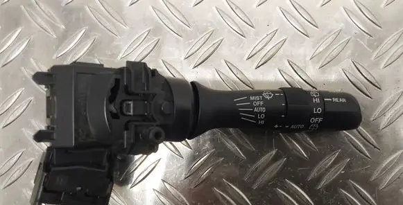 Toyota Auris 150 Wiper control stalk 17F244 02420