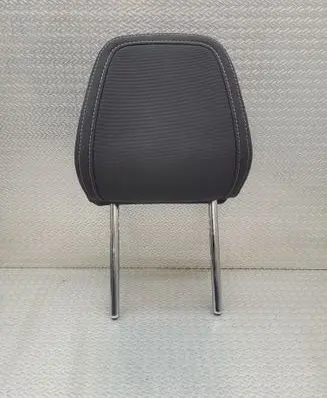 Volvo XC40 Front seat headrest 