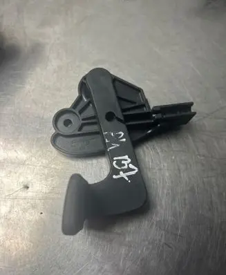 Seat Exeo (3R) Engine bonnet (hood) release handle 8E1823533B