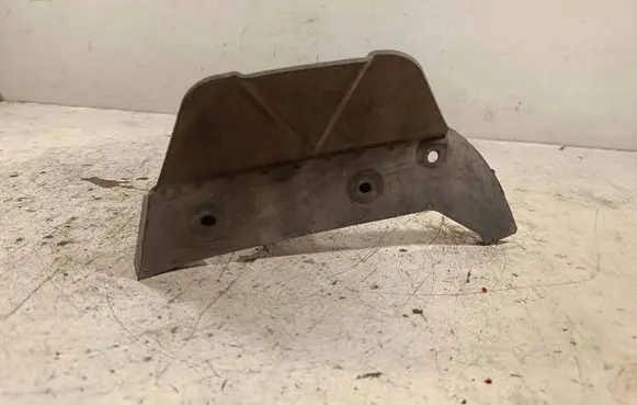Opel Insignia B Front mudguard 13489631