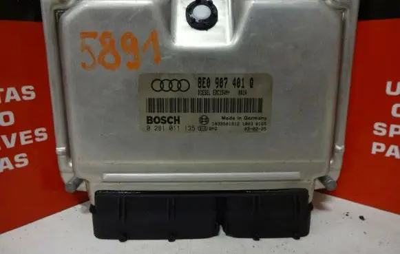 Audi A4 S4 B6 8E 8H Engine control unit/module 8E0907401Q