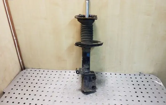 Toyota Corolla E120 E130 Front shock absorber/damper