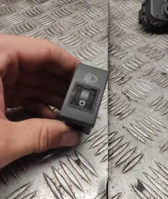Audi A4 S4 B5 8D Headlight level height control switch 8D0941301