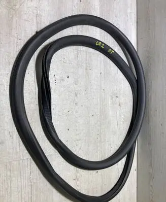 Opel Crossland X Rear door rubber seal (on body) 