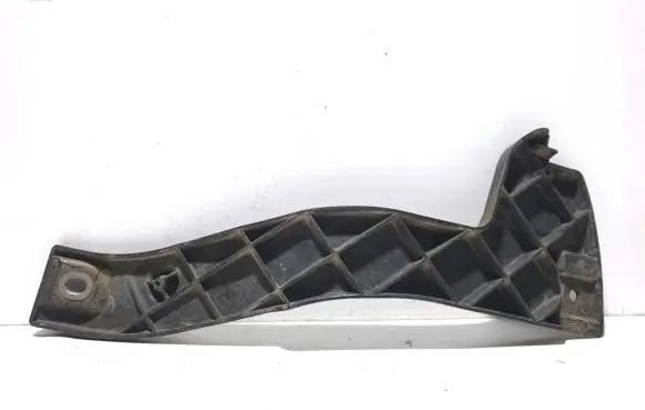 Audi A4 S4 B7 8E 8H Front bumper mounting bracket 8E0807204B