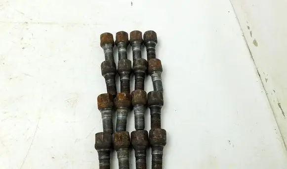 Peugeot 207 Nuts/bolts 192161