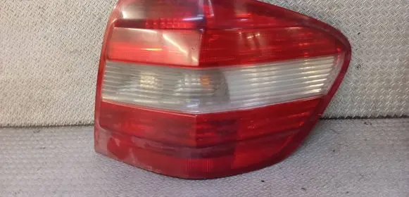 Mercedes-Benz ML W164 Rear/tail lights 404122R