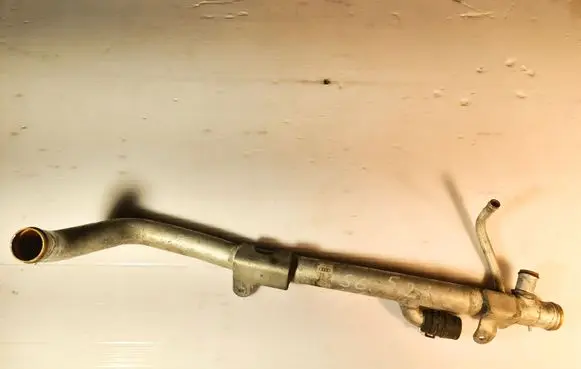 Audi A6 S6 C6 4F Engine coolant pipe/hose 07L121070R