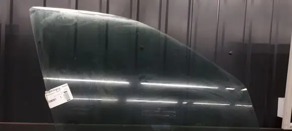 Citroen Berlingo Front door window glass four-door