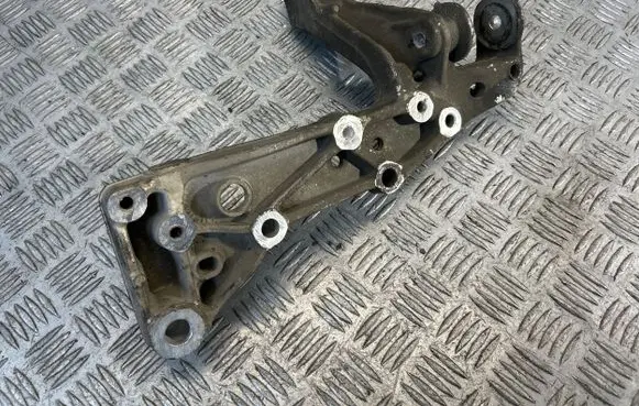 Skoda Superb B6 (3T) Front lower control arm/wishbone 1K0199296F