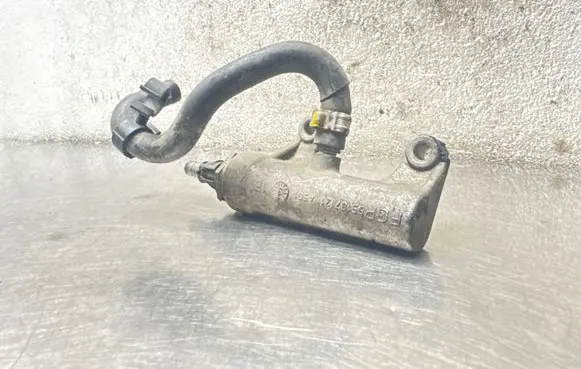 Opel Vectra C Fuel pressure regulator 55187121