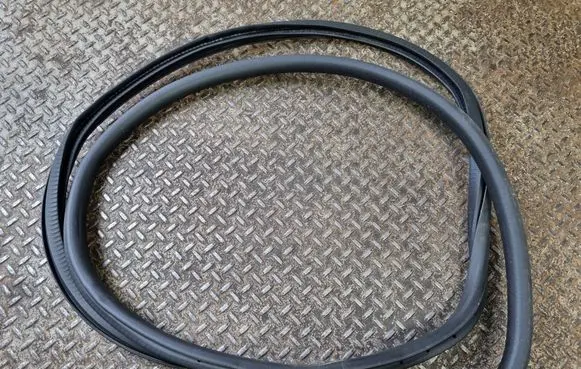 Mercedes-Benz GLS X167 Front door rubber seal A1676971800