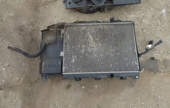 Citroen Xsara Picasso Coolant radiator