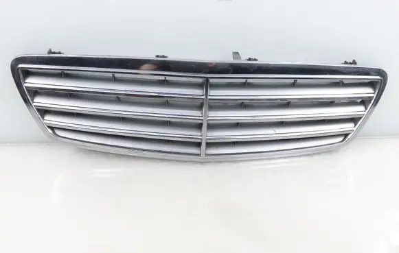 Mercedes-Benz C AMG W203 Front grill A2038800223