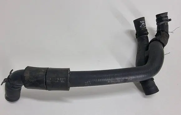 Audi A4 S4 B7 8E 8H Engine coolant pipe/hose 0381 KA4111751