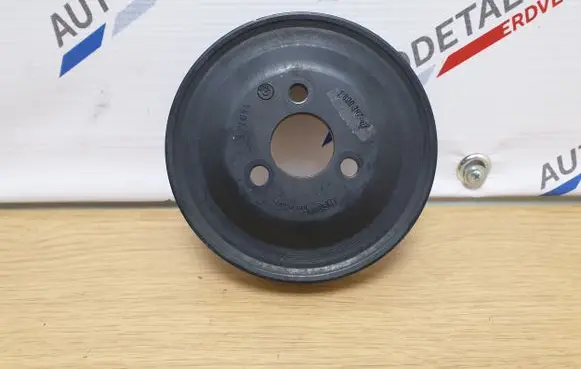 BMW X1 E84 Power steering pump pulley 7800367 8514565