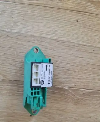 BMW 5 E39 Airbag deployment crash/impact sensor 6910678 010149