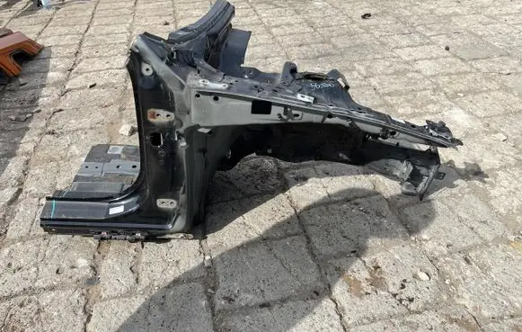 Mazda 3 Front quarter panel PU18781