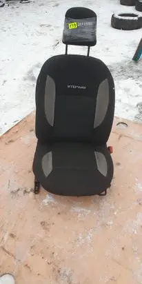 Dacia Sandero II Front driver seat 