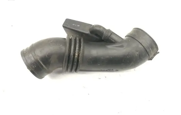 Subaru Outback Air intake hose/pipe B023