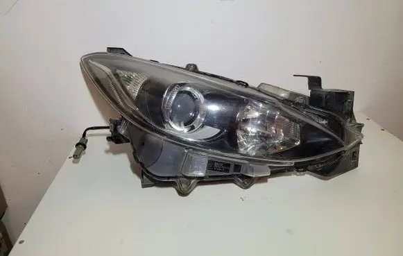 Mazda 3 II Headlight/headlamp B45A51030 W1334R K2442