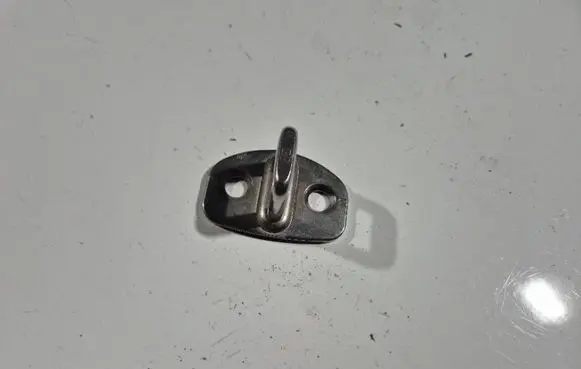 Audi A4 S4 B6 8E 8H Rear door lock loop/hook striker 8E0837033