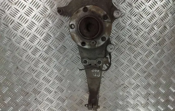BMW 5 F10 F11 Front wheel hub