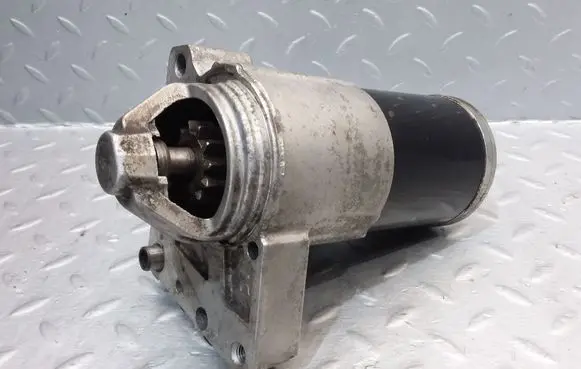 Citroen DS4 Starter motor 966352888001 M000T22471
