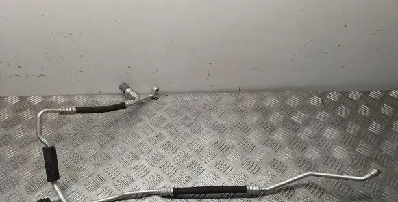 Audi Q3 8U Air conditioning (A/C) pipe/hose 1K0959126E
