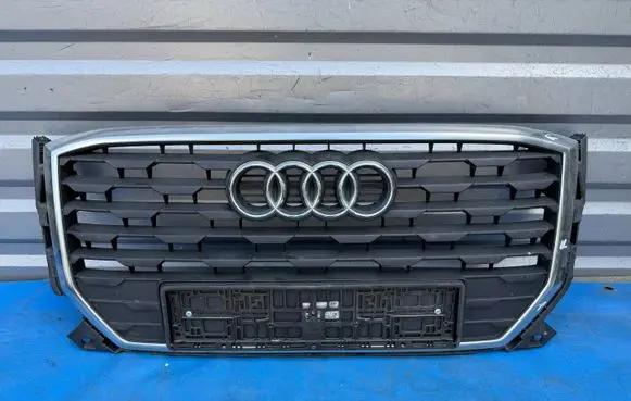 Audi Q2 - Front bumper upper radiator grill 81A853651