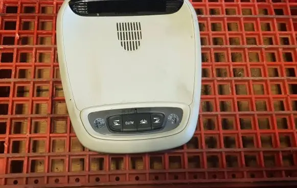 Volvo V40 Front seat light 31398259