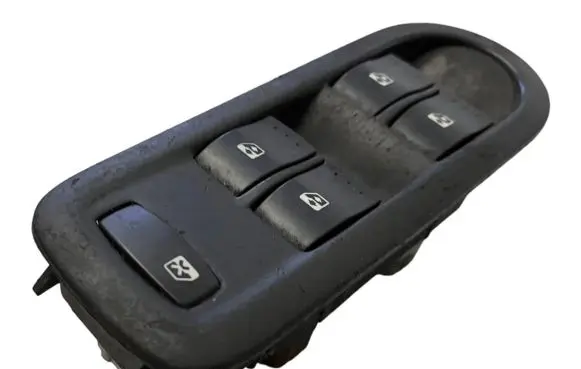 Renault Megane II Electric window control switch 156018070