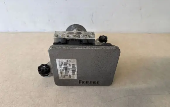BMW 7 G11 G12 ABS Pump 6889217 6889218