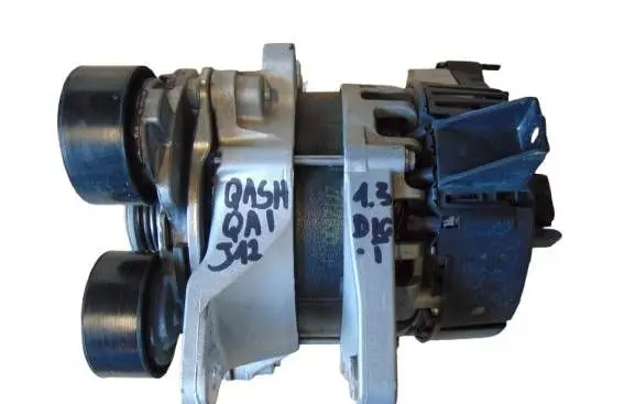 Nissan Qashqai J12 Generator/alternator 2310A1749R
