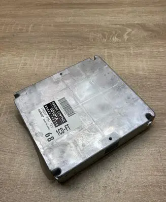 Toyota Corolla E120 E130 Engine control unit/module ECU 8966113270 1758005351