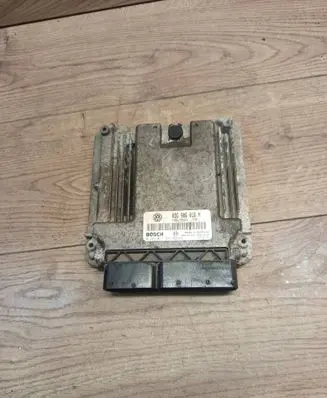 Volkswagen Golf V Engine control unit/module 03G906016N 1039S04908 011541