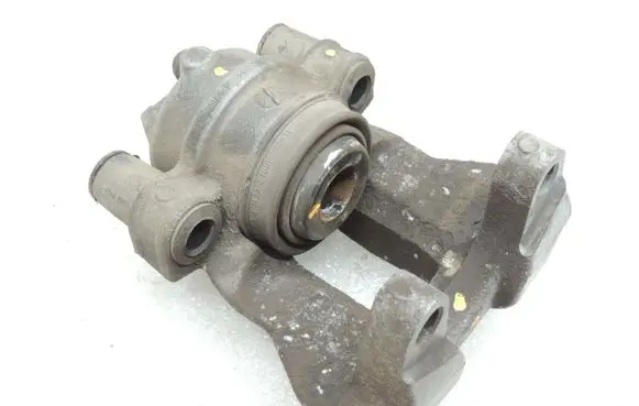 Mercedes-Benz E W212 Rear brake caliper A2124230081