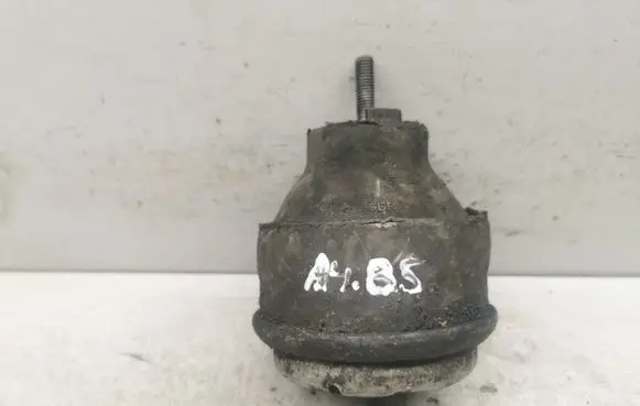 Audi A4 S4 B5 8D Engine mount bracket 8D0199379S