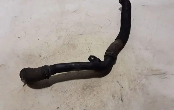 Ford Transit Engine coolant pipe/hose 924104