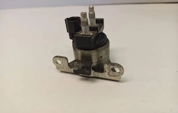 Nissan Qashqai Ignition-blocking relay 25116BB50A