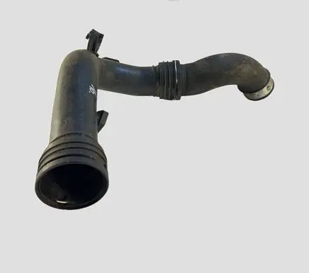Volkswagen PASSAT B6 Intercooler hose/pipe 1K0145762D 1K0145770D