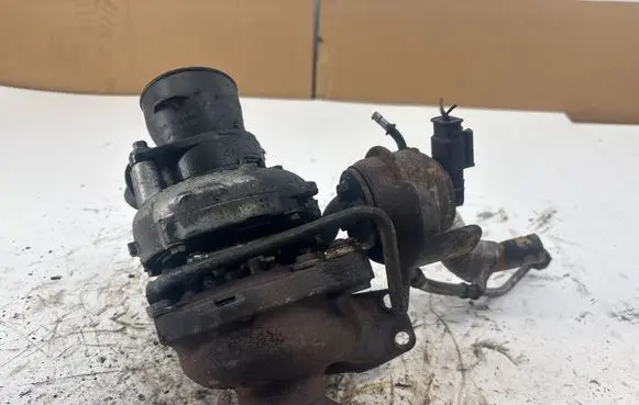 Volvo V40 Turbo 8062910003 SBV08143E