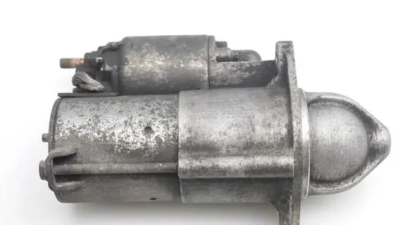 Opel Astra H Starter motor 55556092
