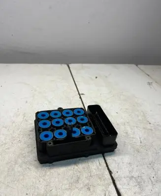 Mercedes-Benz C W203 ABS Pump A2095452932 D0R3H25A17 10092515703